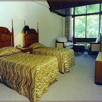 Hotel Broadway Srinagar  Ngoại thất bức ảnh